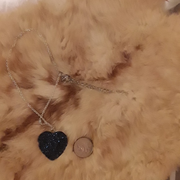 Blue shimmery heart pendant 32" chain - Picture 6 of 7